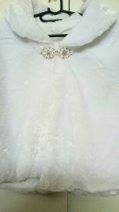 Adult Female Costumes to Hire - Shawl - white - fur